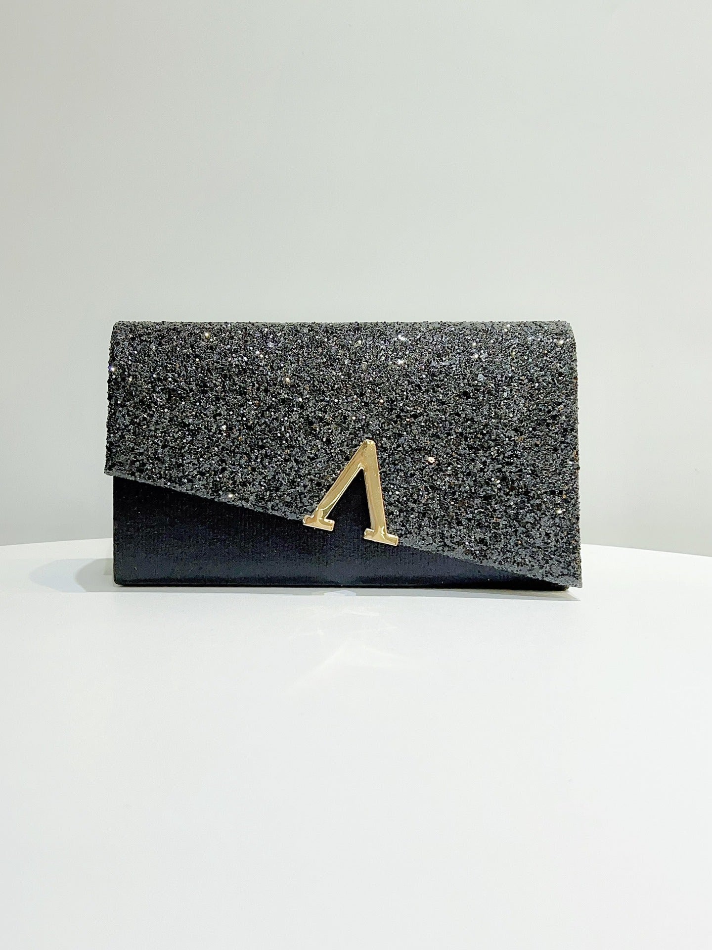 V-Shaped Metal Glitter Clutch MNBF135