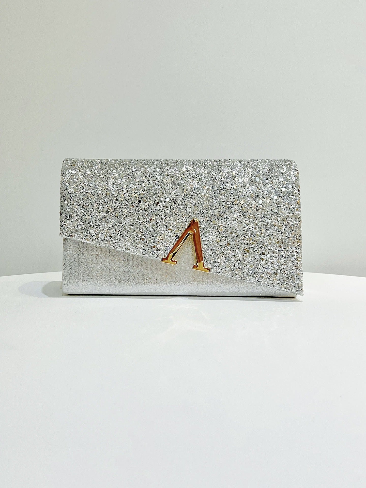 V-Shaped Metal Glitter Clutch MNBF135